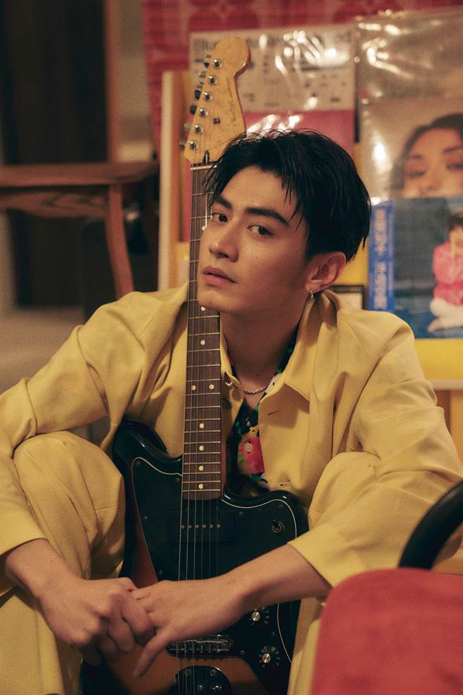 宋柏纬拥有一双电眼和帅脸，却在《黑的教育》反差演出。（潮旅Ciao提供）