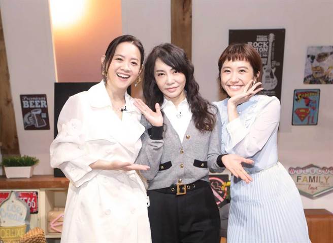 「偶像剧之母」柴智屏（中）上曾宝仪（左）、Lulu的节目大爆拍戏秘辛。（公视提供）
