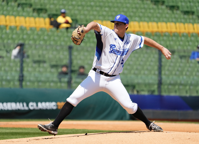 富邦悍将洋投肯特。（悍创运动行销提供）