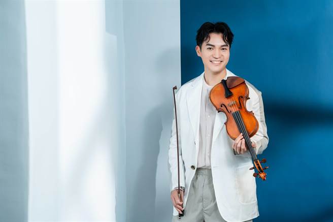 陈锐始终有着许多想法，不止在音乐领域取得领先地位，创业领域亦然。（摄影石智中，服装提供Hermes）