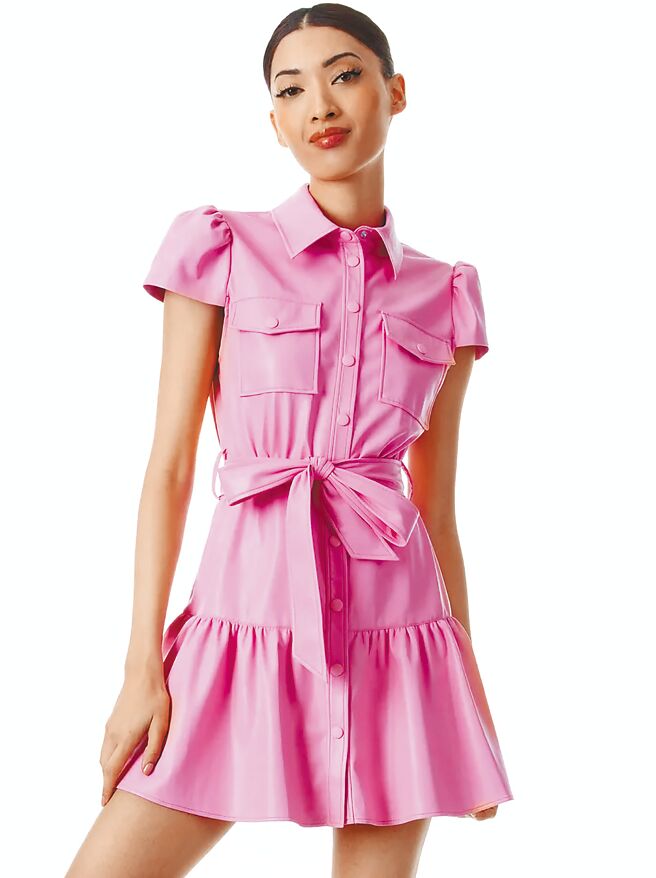 復兴馆Alice&Olivia粉色云朵皮洋装，售价1万7900元。（业者提供）