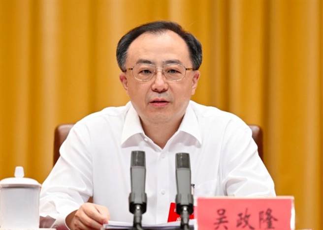 前江苏省委书记吴政隆5日以国务院机关党组副书记的身分，参加大陆14届全国人大一次会议黑龙江省代表团的审议。（资料照片／翻摄自香港东网）