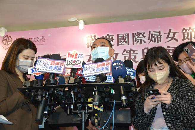 國民黨南投立委候選人林明溱落選，外傳有黨內人士將新北市長侯友宜當成戰犯。侯友宜今回應，選舉是一時的，贏得選舉的人更應該積極為國為民做事。（蔡雯如攝）