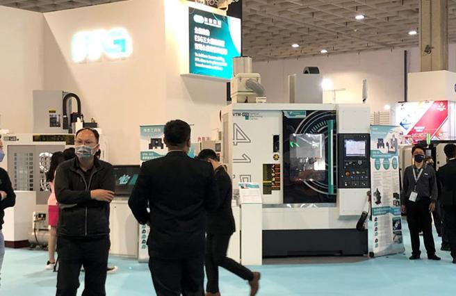 （台北国际工具机展6日登场，友嘉集团展出集团旗下德国、义大利及瑞士等工具机厂技术授权且获使用原厂品牌的高精密工具机。图／沈美幸）