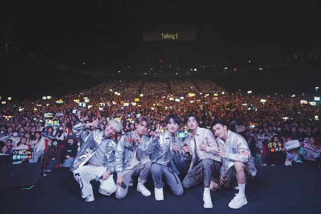 五坚情在香港一连两场演唱会圆满落幕。（滚石唱片提供）