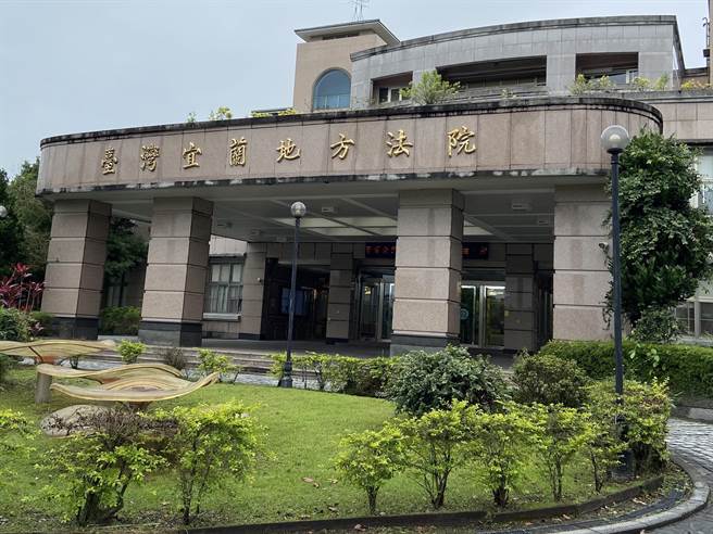 今（6日）上午宜蘭地方法院開庭辯論終結，宜蘭市代表會主席林智勇承認詐欺取財未遂與毀損公物，否認貪汙，檢方求處7年有期徒刑與褫奪公權7年。（吳佩蓉攝）