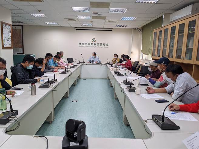 东势林区管理处邀集相关单位进行务实检讨。（东势林区管理处提供）