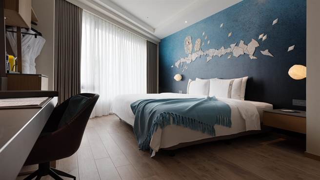 入住比欧致居「五迷登船计画」限量住房专案，即可获得五月天演唱会双人门票。（柯宗纬翻摄）