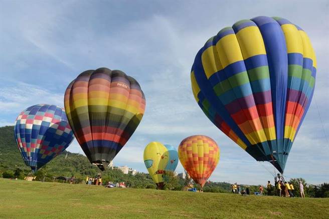 石門水庫中止委外營運，民代認為收費調漲、入園不便等因素才是民眾關心議題。(觀旅局提供／呂筱蟬桃園傳真)