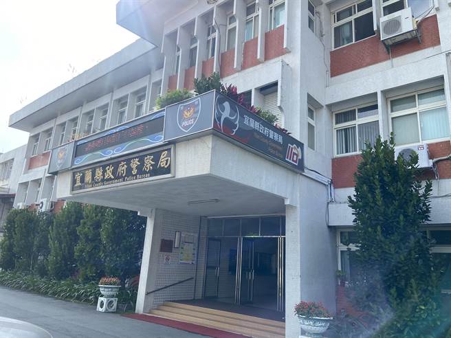 宜兰县警察局交通队指出，宜兰县在限缩检举执行后案件数没减反增，且员警的工作量与日俱增，仍会在警力许可范围内加强取缔违规。（吴佩蓉摄）