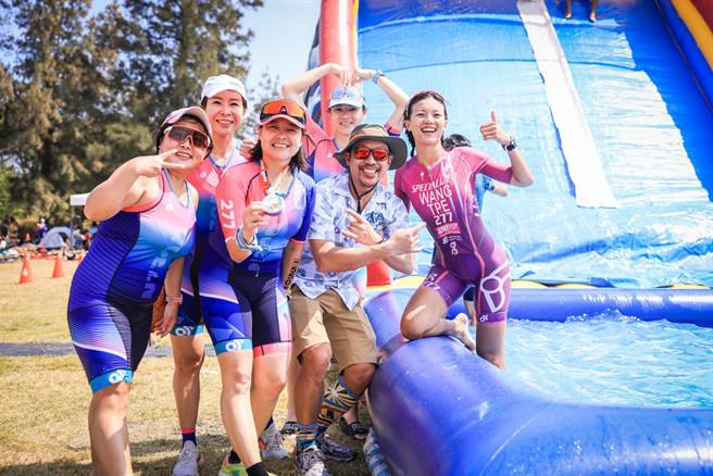 全台首场结合演唱会的铁人赛「2023 LAVA TRI玩赛乐园」4、5日两天在台东盛大举行。（主办单位提供）