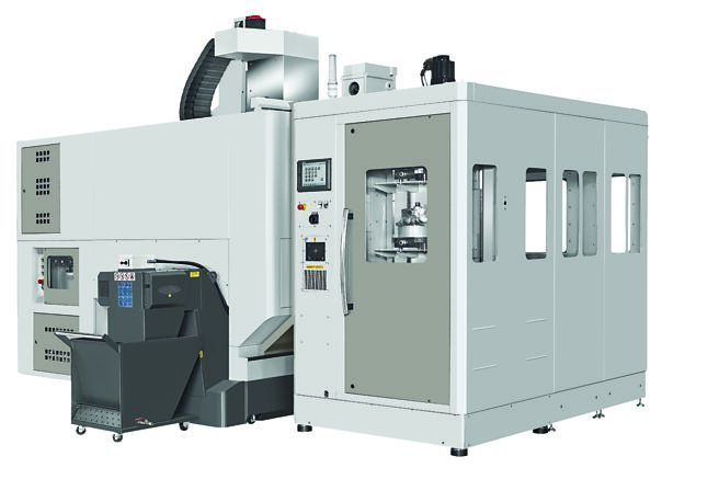 本届台北工具机展，常铭将在现场展示U-500五轴加工中心机，搭载RS-200自动化系统。图／业者提供