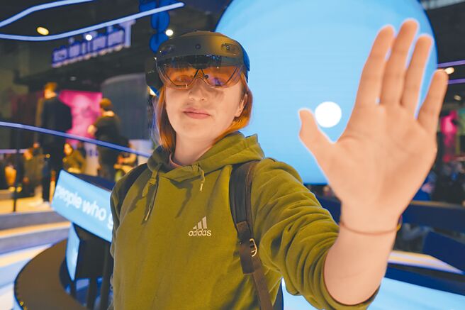 今年MWC上可看见不少厂商都推出了自家全新的VR、AR眼镜。（摘自MWC官网）