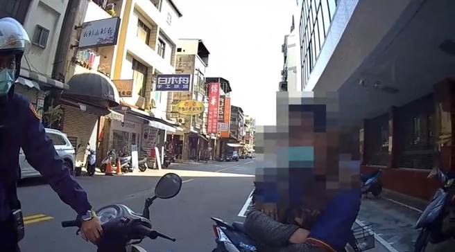 男子懊悔选择拒测，担心被老婆得知后吵着离婚。（翻摄照片／崔正纲高雄传真）