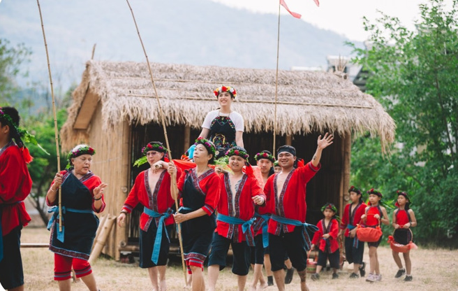 杉林国小透过踏游社区的游庄活动让学生更了解社区也凝聚居民。（图/信义房屋提供）