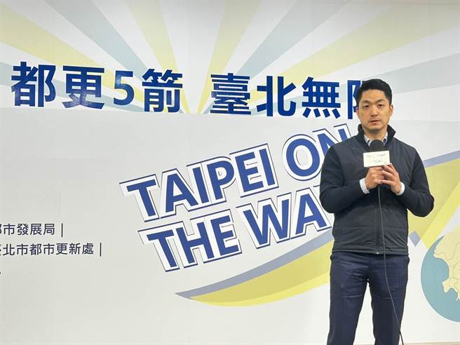 台北市長蔣萬安今上午舉行「都更5箭臺北無限」政策記者會，會後聯訪。（陳薏云攝）