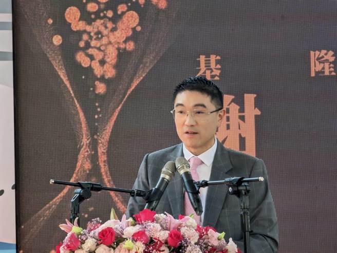 基隆市长谢国梁表示，若中央认为土地开发可挹注基捷经费，希望中央来负担建设费用，土地开发利益也给中央分配。（张志康摄）