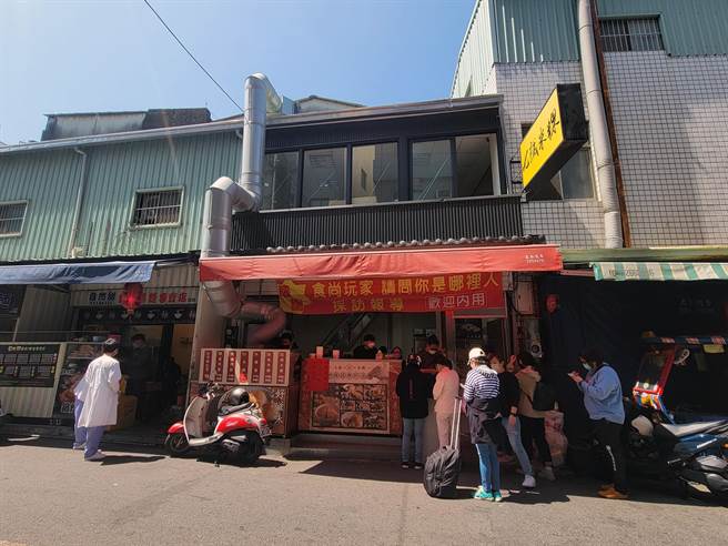 台南必吃名店国华街「七诚米粿」。（洪荣志摄）
