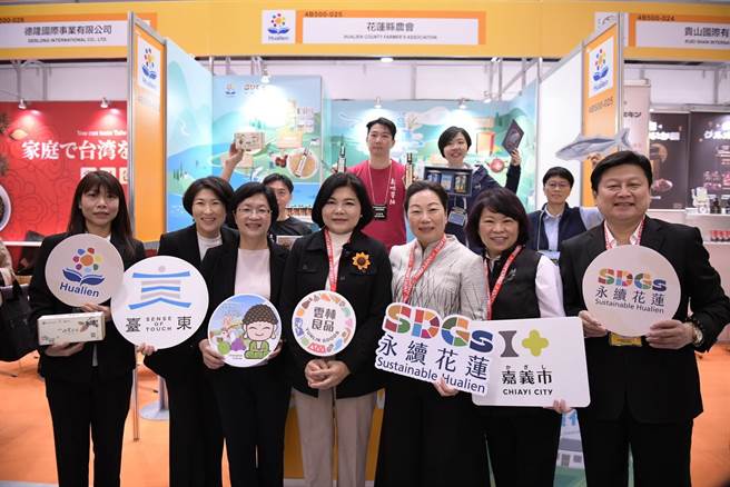 县长徐榛蔚、立委傅昆萁和多位县长参与东京食品展，推销地方优质农特产品。（花莲县府提供／王志伟花莲传真）