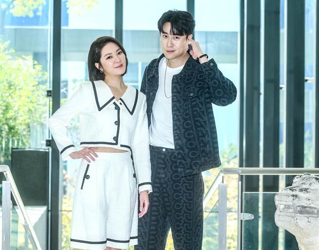 刘书宏、杨雅筑从不对盘变好友。（粘耿豪摄）