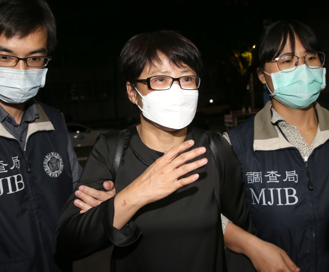 北市前劳动局长陈信瑜涉诈特别费，购买自用商品生髮水、保健食品、染髮霜、八角粒、人蔘果、养乐多等。（中时资料照）