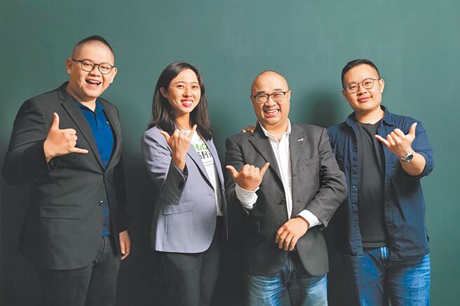 好食好事基金会3月1日举行的招募说明会，邀请校友分享创业心得，左起为虫小道大创办人许承轩、好食好事基金会新创发展经理Amber、台湾蓝鹊茶创办人柏钧、岩生筑见创办人宥宽，欢迎新创加入好食好事大家庭。（好食好事基金会提供／吴敏菁彰化传真）