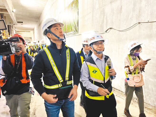 台北市长蒋万安视察捷运万大线第一期工程进度。（王扬杰摄）