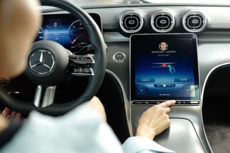 Mercedes-Benz推出Mercedes Pay＋，首度將汽車變成電子支付設備
