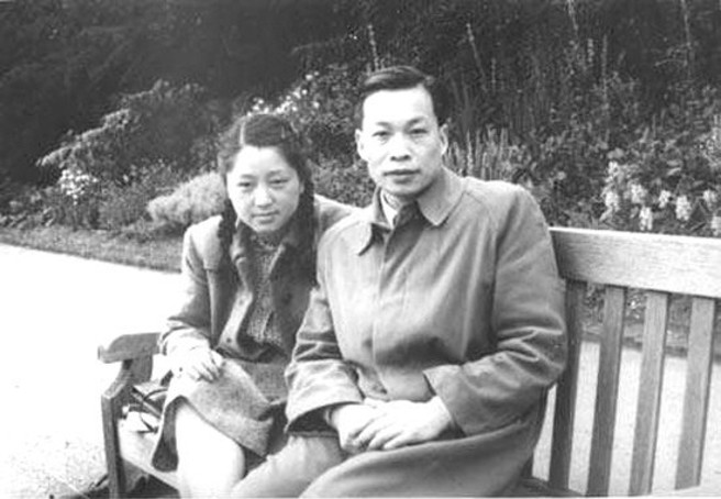 推动中国原子弹与氢弹研究成功的钱三强、何泽慧夫妇，于1947年在巴黎合影。（图／中国科学院）