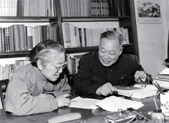 何泽慧与夫婿钱三强两人年轻时是中国研发原子弹与氢弹最重要的科学家。（图／中国科学院）