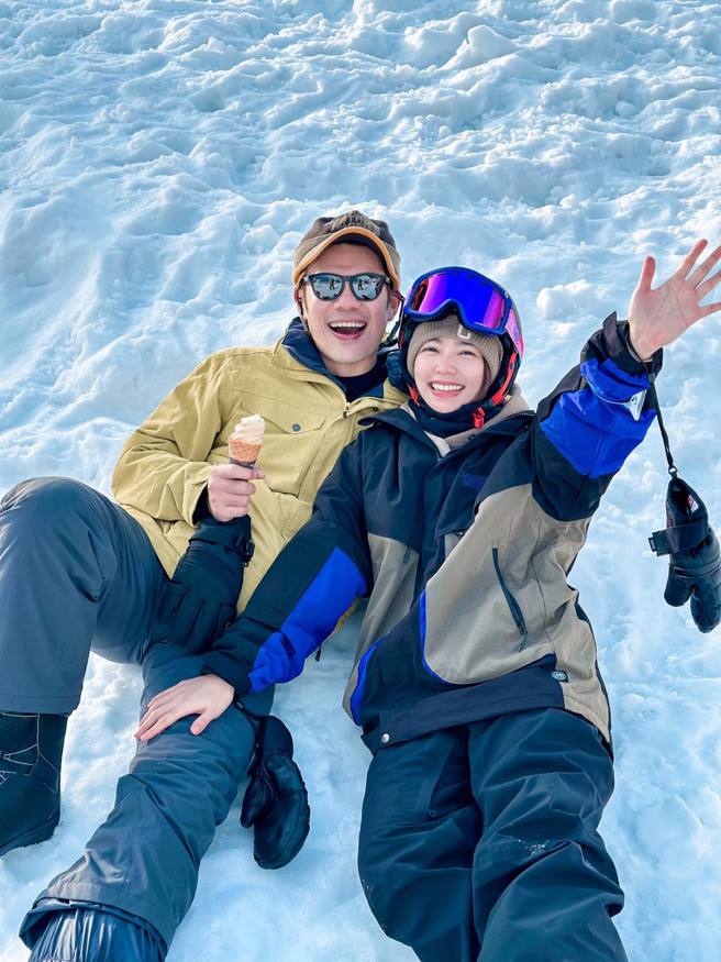 曾智希上月跟陈志强到日本旅游。（图／FB@曾智希）