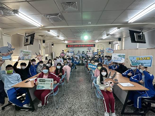 中市清水地所与清水高中培力合作，共创全民檔案意识。（台中市政府提供）