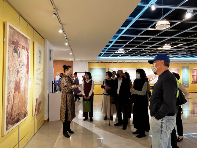 龙华师生及民眾齐聚一堂，充分领略千年大唐盛世艺术与文化。(照片/龙华科大提供)