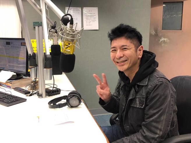 荒山亮陷入性丑闻。（图／FB@荒山亮）