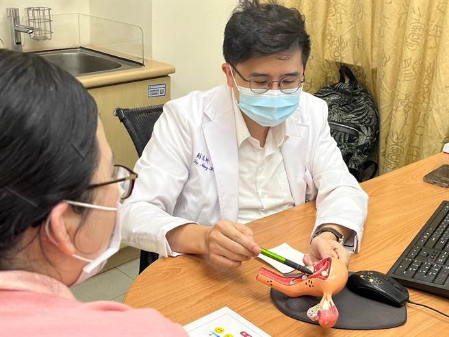 双和医院妇产科主治医师苏茗轩呼吁女性朋友，多关心自我身体。（双和医院提供）