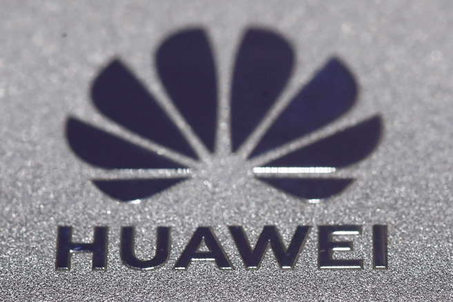 德国内政部要求电信业者列出已安装的华为（Huawei）和中兴通讯（ZTE）设备清单，准备严格审查，最迟今年秋天将正式禁用。(图/路透社)