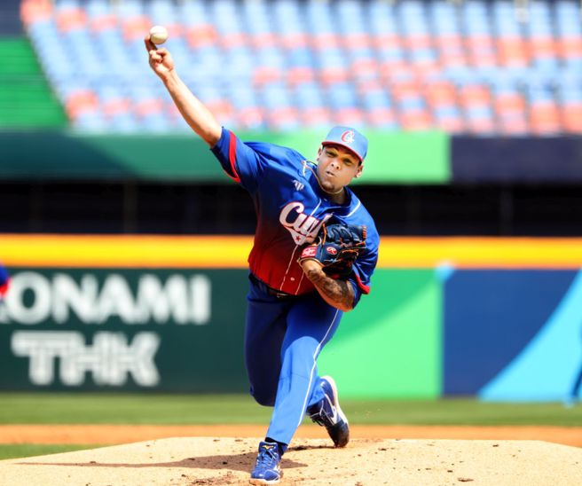 古巴投手罗德里奎兹先发对战荷兰。（郑任南摄）