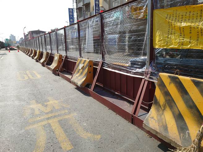 捷运冈山路竹第二阶段完成阶段性工作。（翻摄照片／高雄洪靖宜传真）