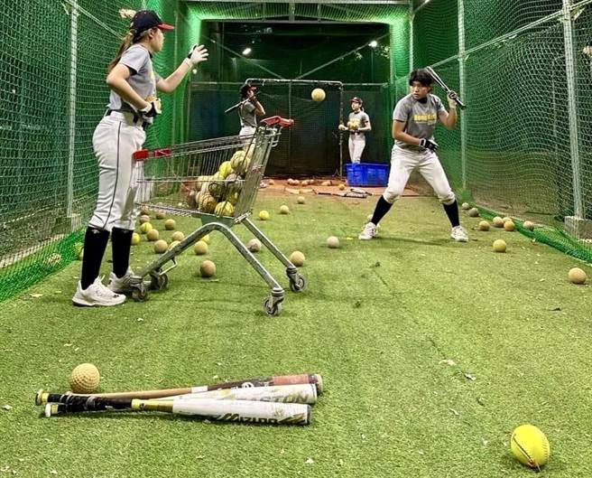 香港垒球总会负责男、女垒球U12至U23香港代表队培训及国际垒球赛事。（暨大提供／杨静茹南投传真）