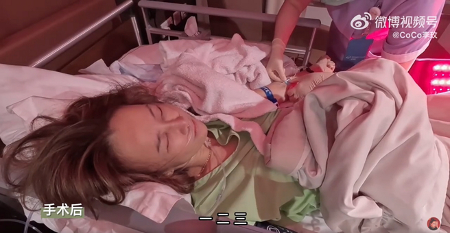 李玟術後看起來非常虛弱又憔悴。（圖／摘自李玟微博）