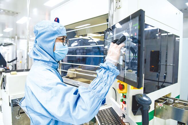 美国透过实体清单和管制特定设备出口至中国等方式，打击中国本土半导体产业，无疑是近年全球瞩目焦点。图／新华社