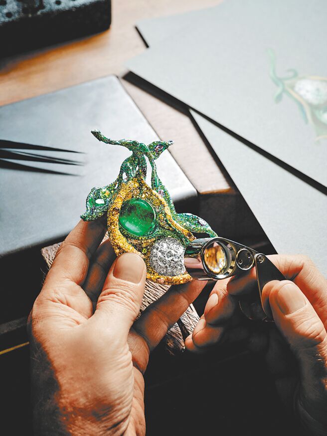 Cindy Chao创作的珠宝作品融入精湛珠宝工艺，广受业界一致好评，已臻至艺术珠宝的境界。（CINDY CHAO提供）