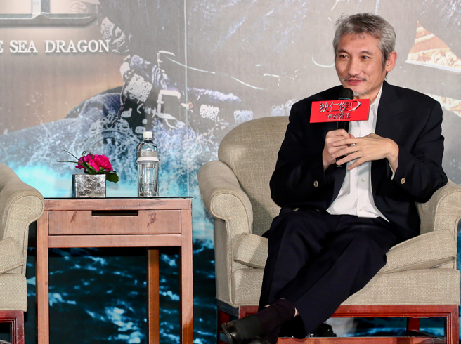 徐克近日又被拍到与小30岁助理女友牵手约会。(图/中时资料照)