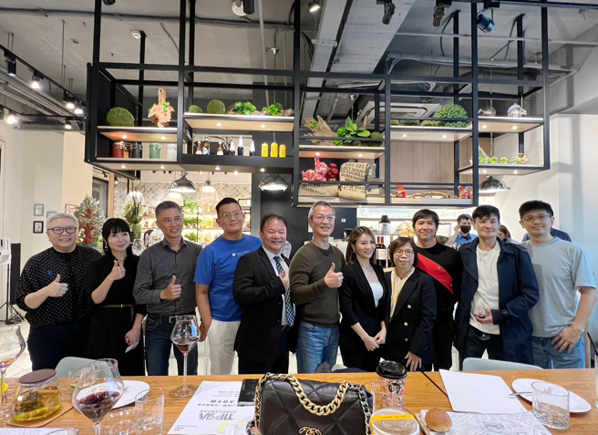 第十二届TIPRA理监事当选人合影(摄影/王雅芬)