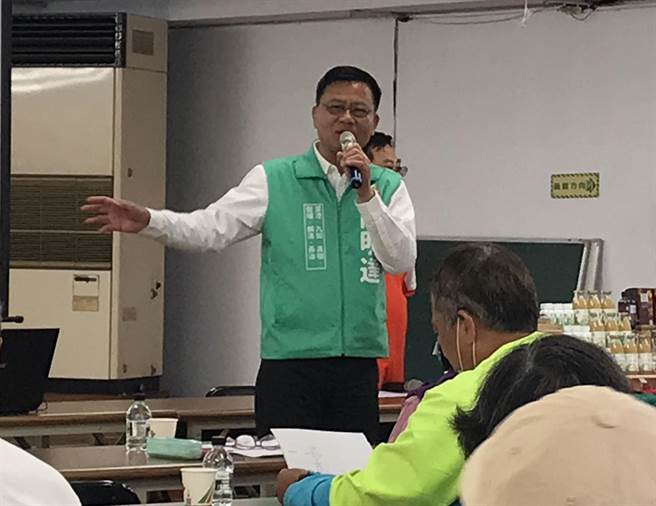 民进党中执会8日通过2024立委选举「大局条款」，直接衝击日前宣布投入屏东立委第一选区的县议员陈明达，对此，陈9日指出，20日绝对会去登记。（谢佳潾摄）