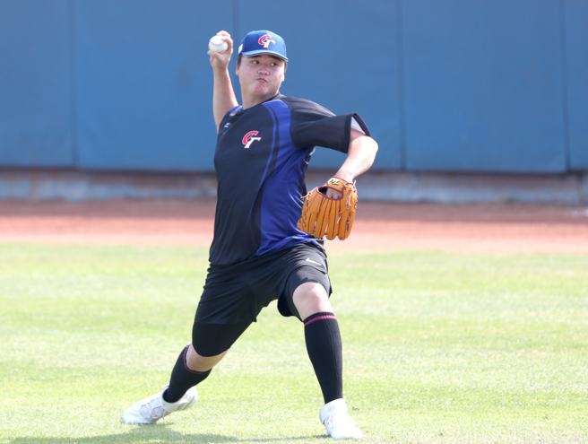 邓恺威。（郑任南摄）