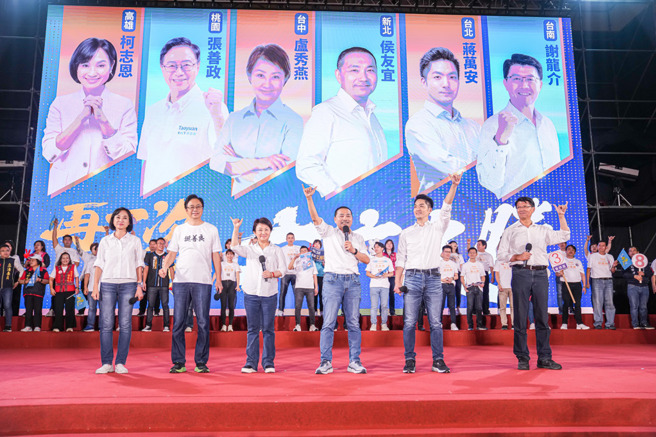 2022蓝营六都候选人：左起柯志恩、张善政、卢秀燕、侯友宜、蒋万安、谢龙介。（图／取自蒋万安脸书）