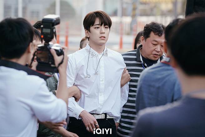 金旻奎惊传被女富商包养，遭传唤接受调查。（爱奇艺国际站提供）