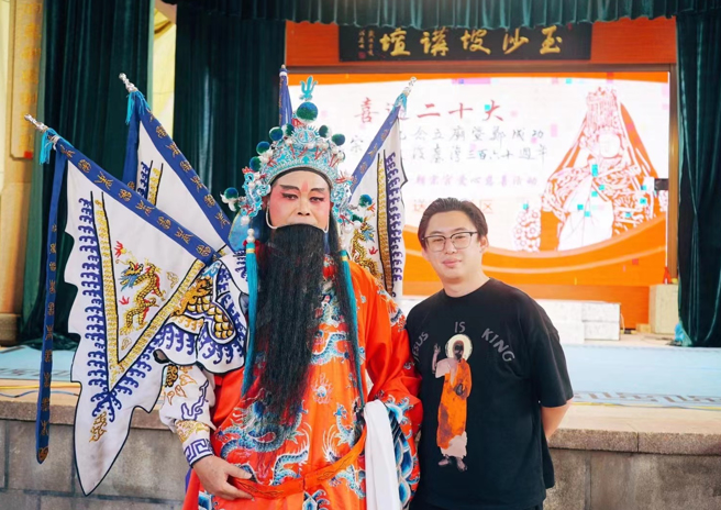 王伸豪（右）。（作者提供）