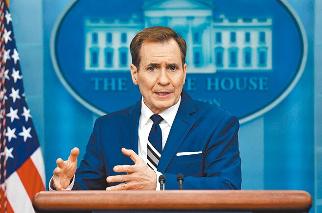 白宫国安会战略沟通协调官柯比（John Kirby）7日在媒体简报中重申美国寻求与中国竞争、但不衝突的立场。（路透）